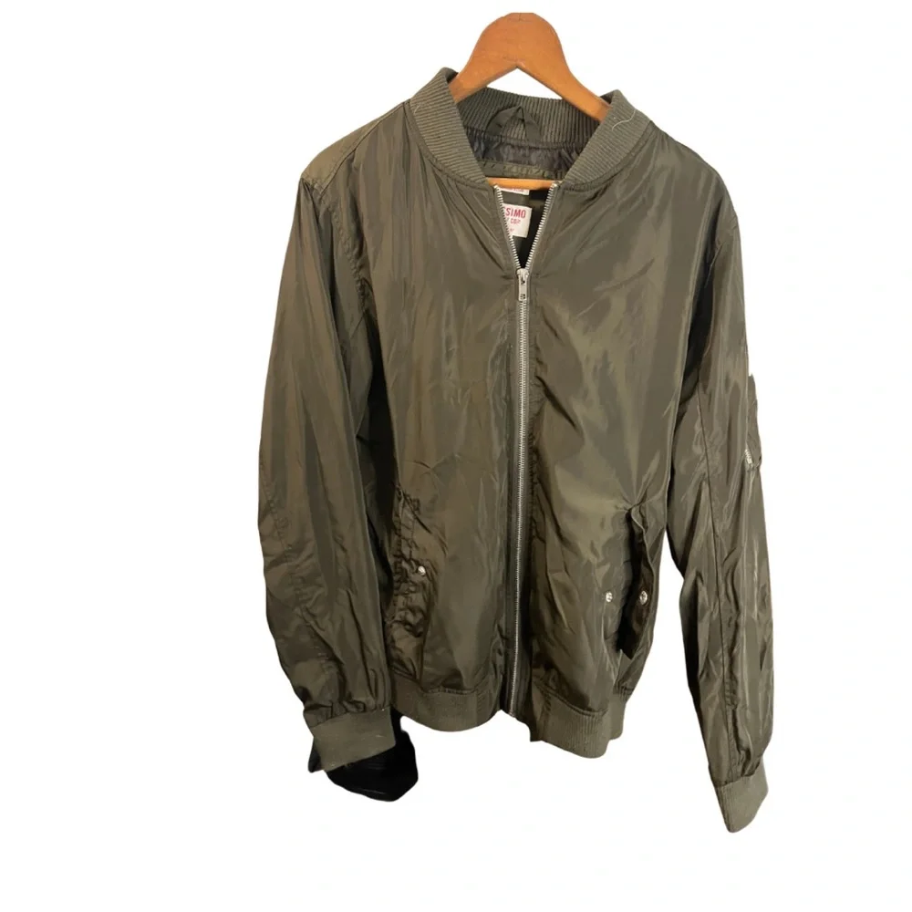 Bomber Jacket - Picture 1 of 3